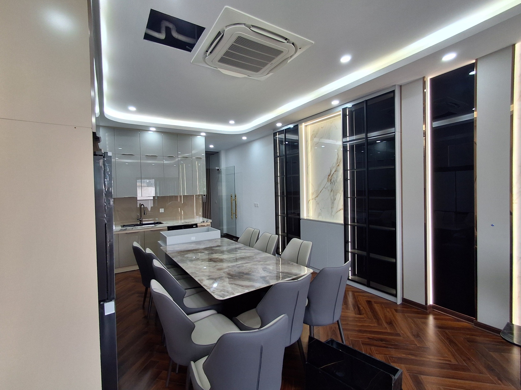 Bán nhà Nguyễn Văn Cừ,Long Biên 6 tầng,75m,mt4.4m oto vào nhà nhỉnh 19 tỷ - Ảnh 3